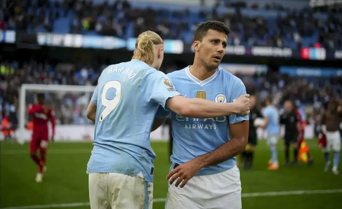 Real Madrid informed of Rodri decision to pursue Barcelona move