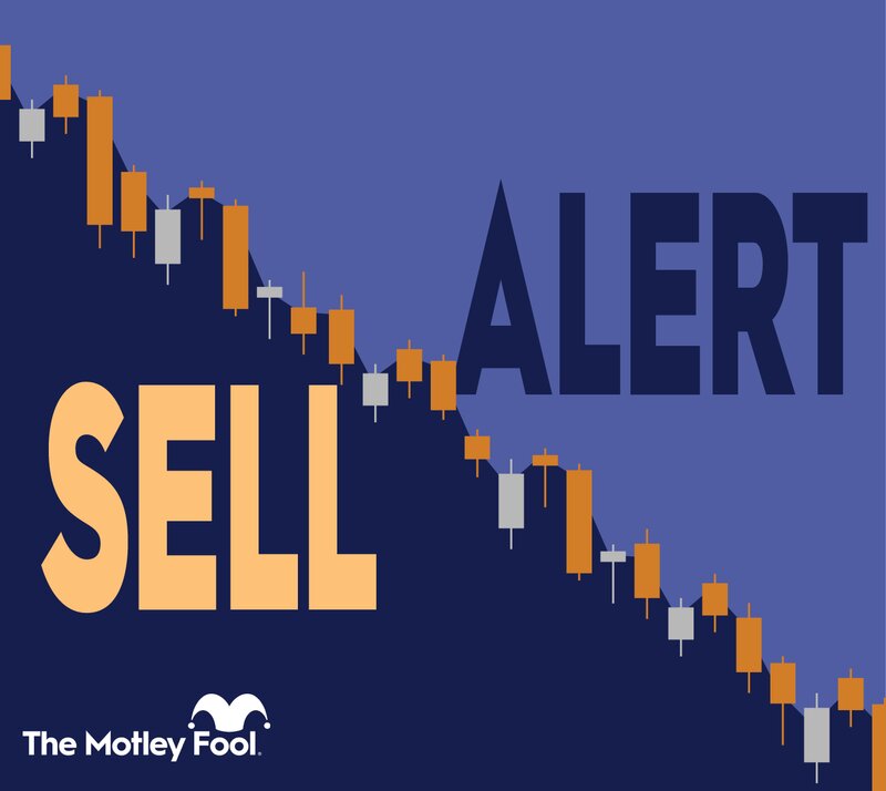 Insider Sells 30,000 Shares of Small Cap Stock, Up 14% Over Last Year