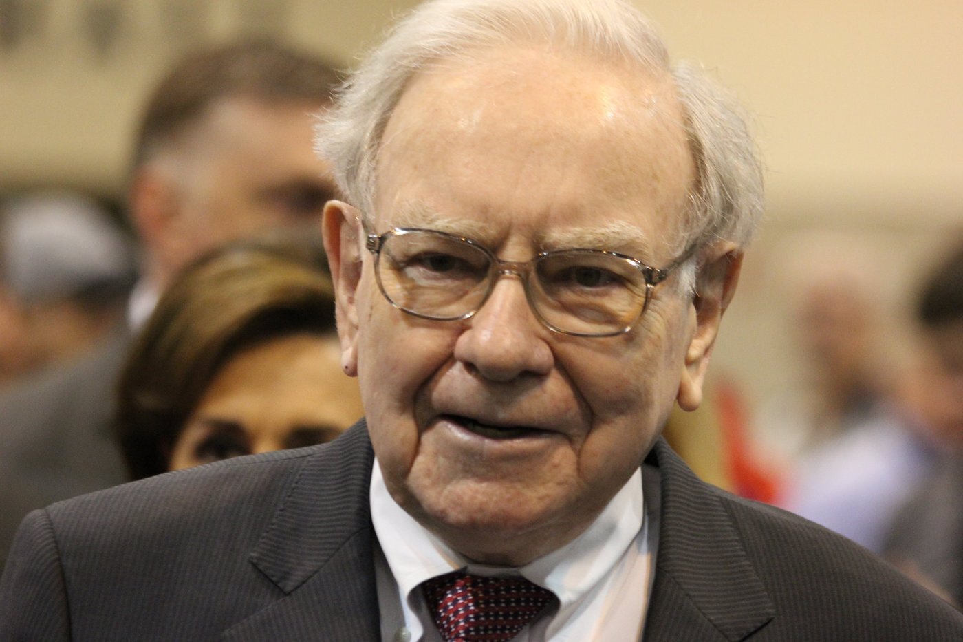 Warren Buffett's Berkshire Hathaway Is Sounding a Warning. What History Tells Us.