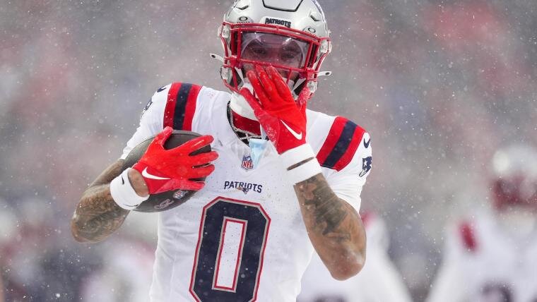 Mike Vrabel Clears Up Christian Gonzalez Situation At Patriots Camp