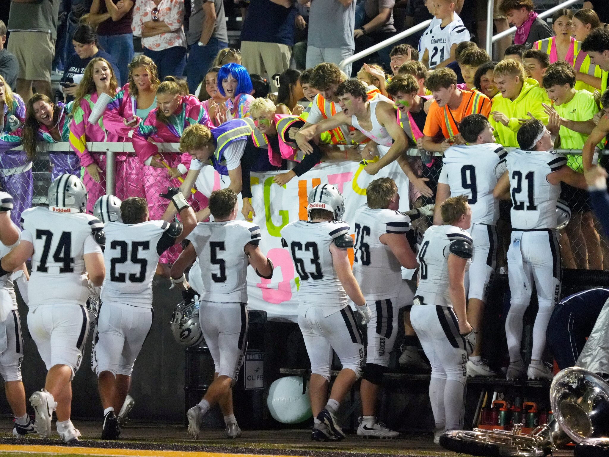 Granville football staves off Tri-Valley rally with fourth-down stand