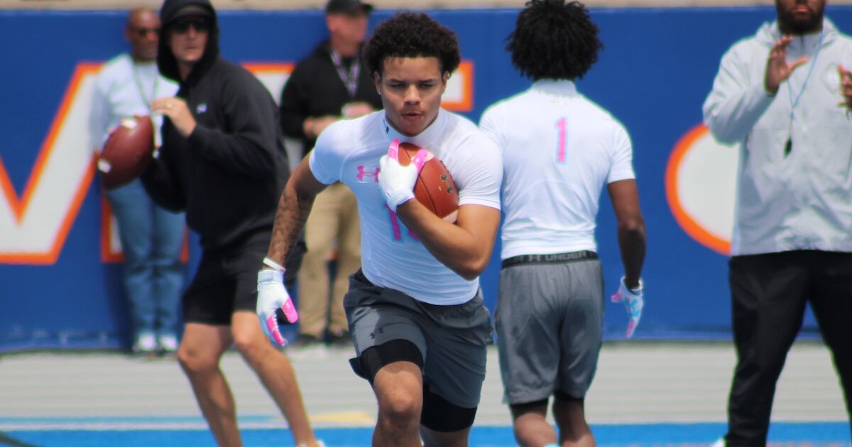Standout ’28 WR Darren Tubbs locks in a pair of game day visits, one on each side of the country