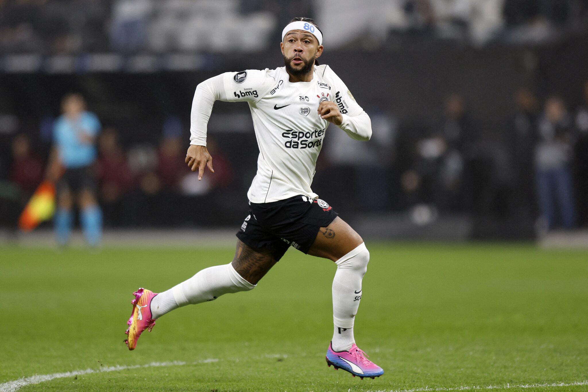 Corinthians confirm Memphis Depay contract renewal