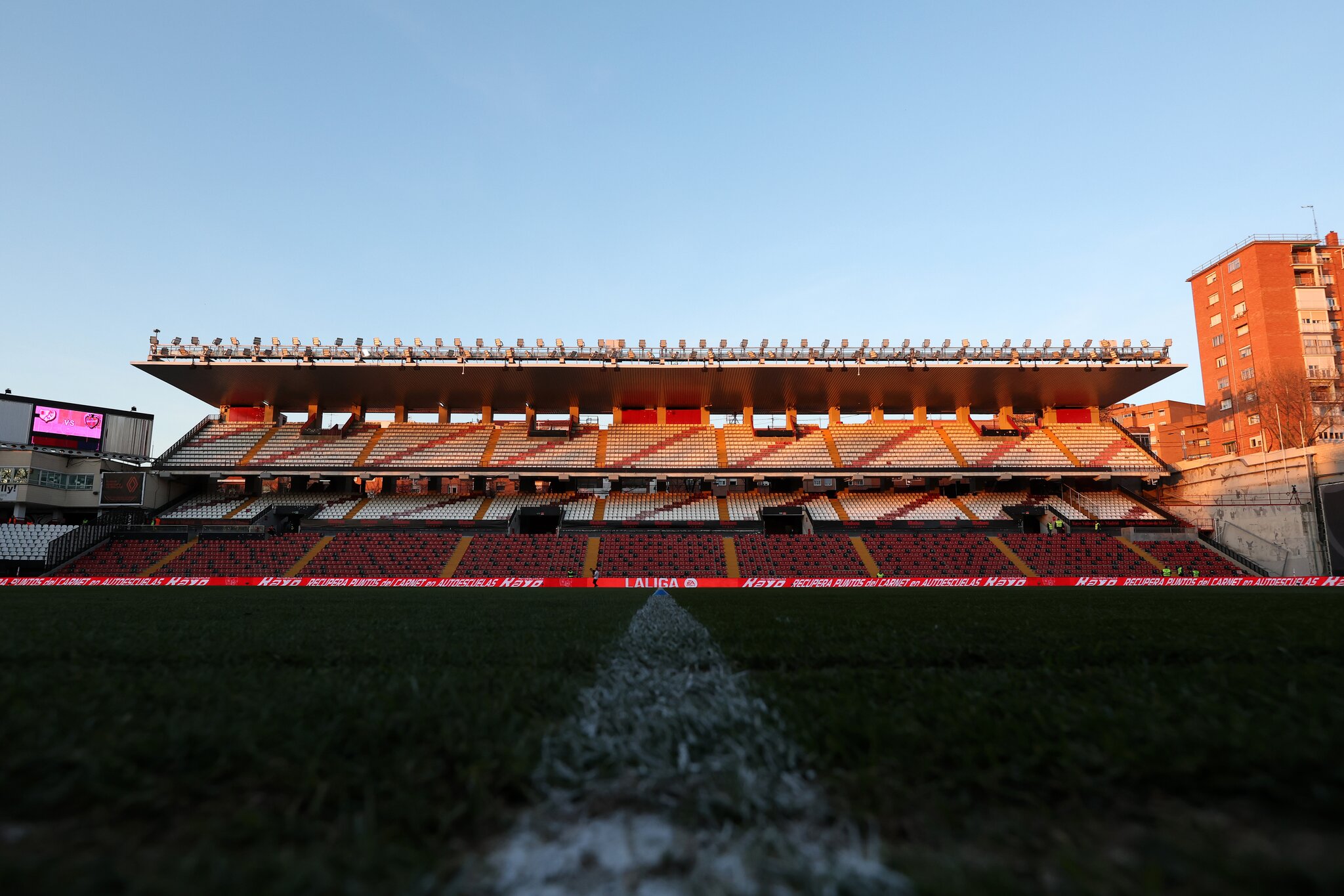 🏟️ Two weeks before kick-off: LaLiga club evicted from stadium
