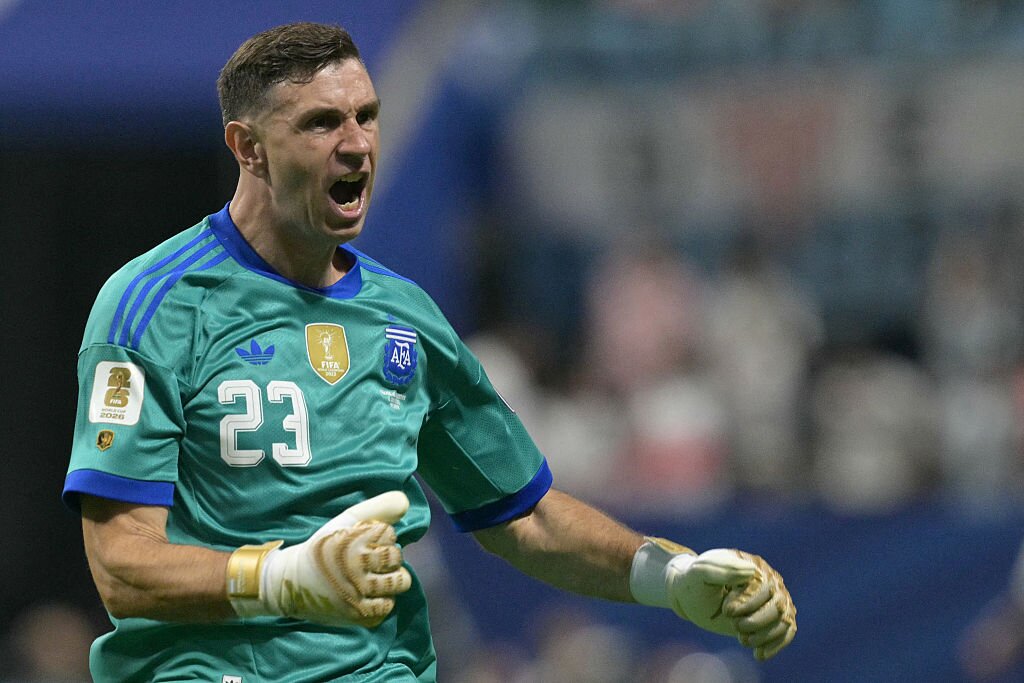 🚨 Official: Chelsea sign public enemy number one!