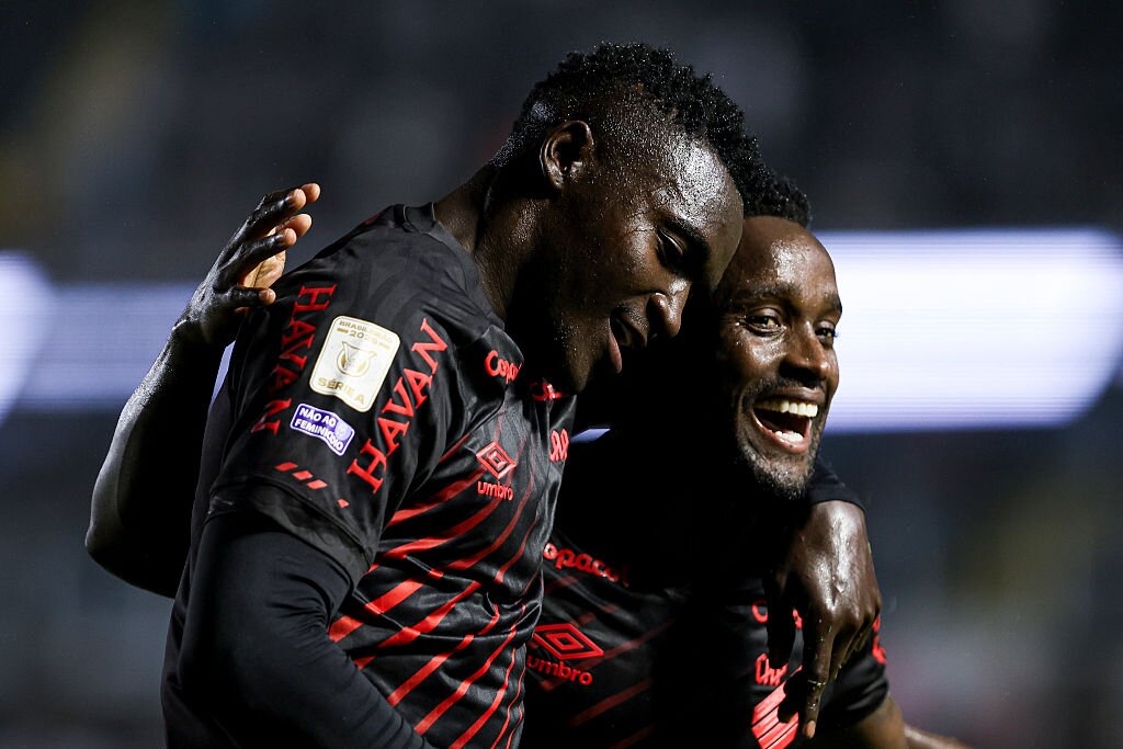 Furacão in title race? Brasileirão top scorer sinks Santos back into Z-4