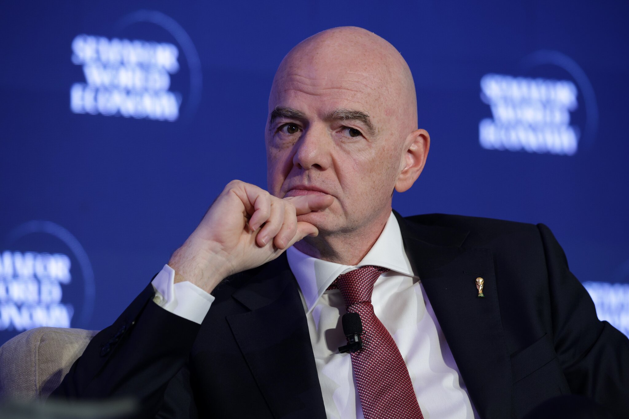 Infantino eyed an XXL salary with his FFE project 🤯💸 (The Times)