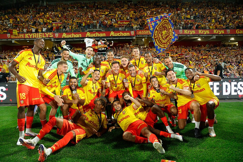 🥐 Surprises in the Super Cups, transfers... Monday's 5️⃣ stories