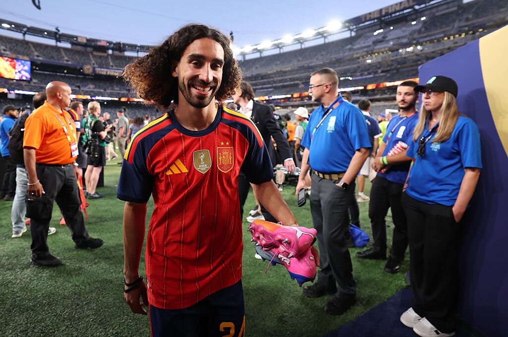 🎥 Cucurella tattoo design with De la Fuente goes viral online