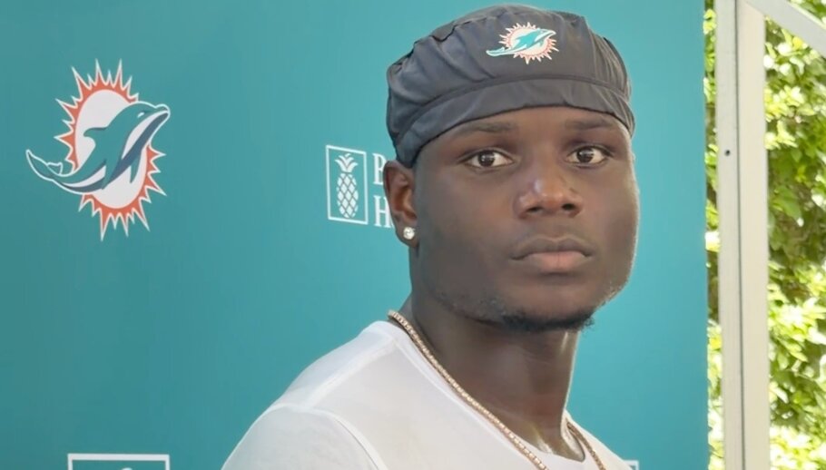 Miami Dolphins' Jeff Hafley with big updates on Chris Bell, Trey Moore