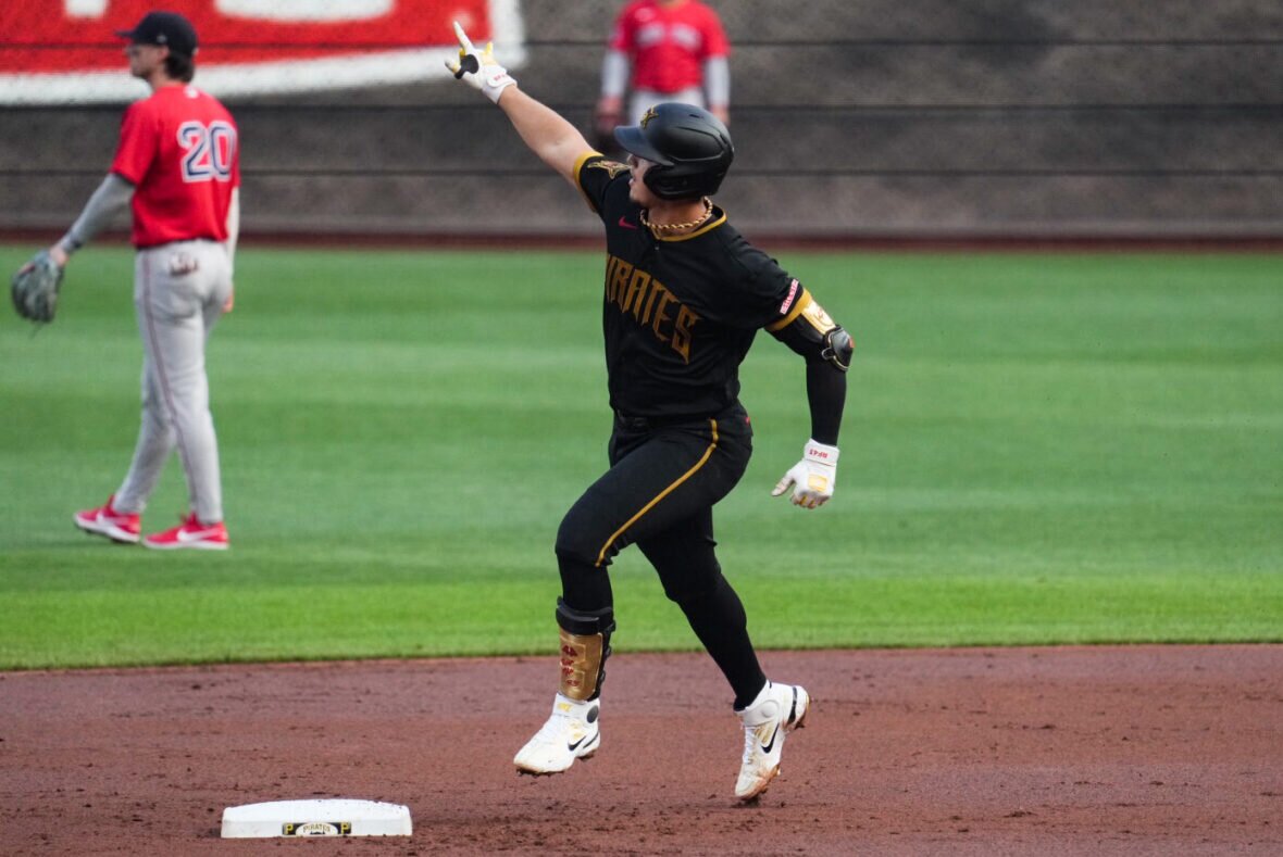 Flores, Lowe Lead Offensive Charge as Pirates Beat Red Sox