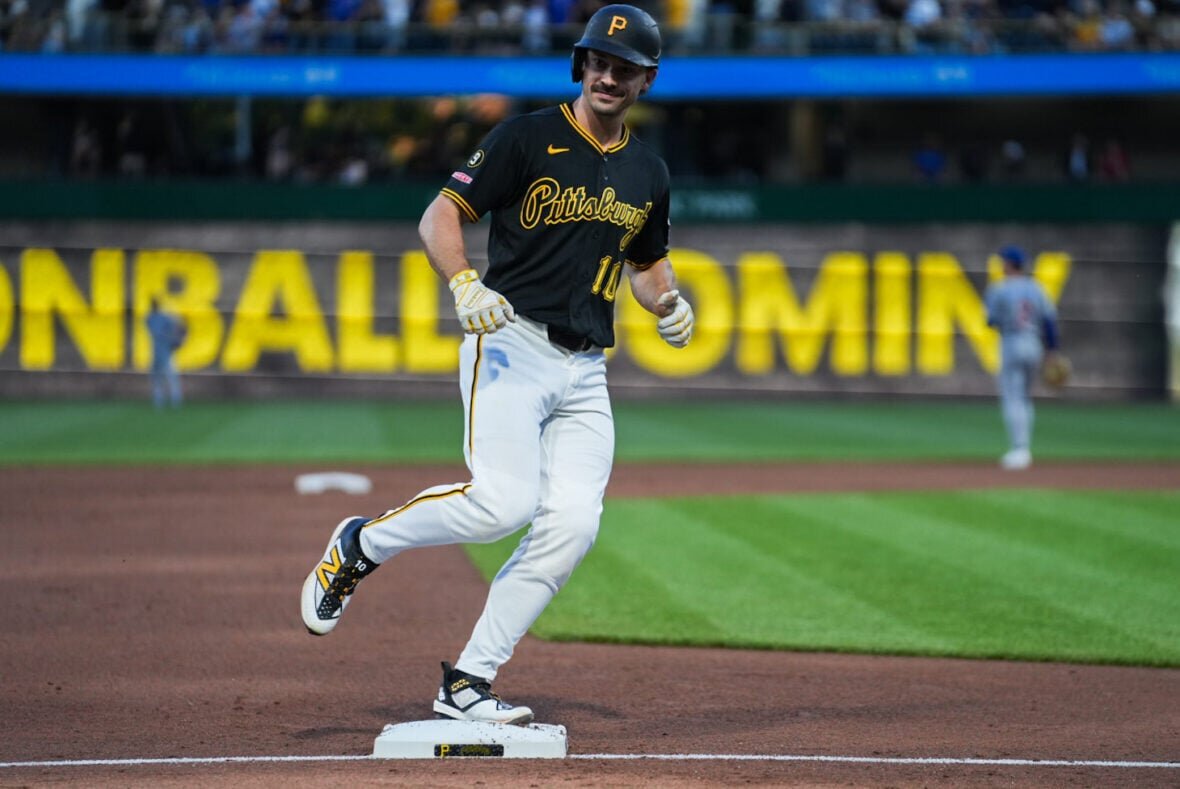 Pirates Erase 6-Run Deficit but Fall to Dbacks in Extras, Lose Ground in Wild Card Race