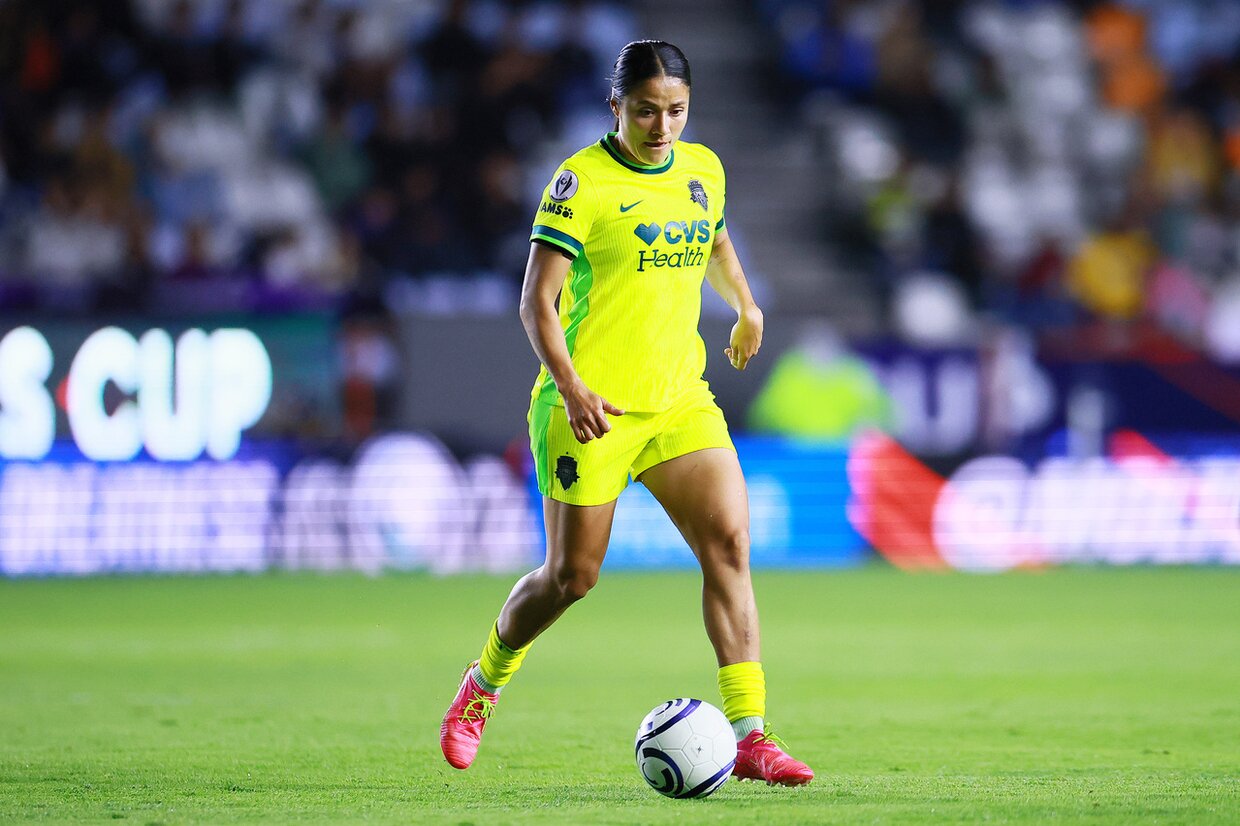 Man Utd set to sign Rebeca Bernal