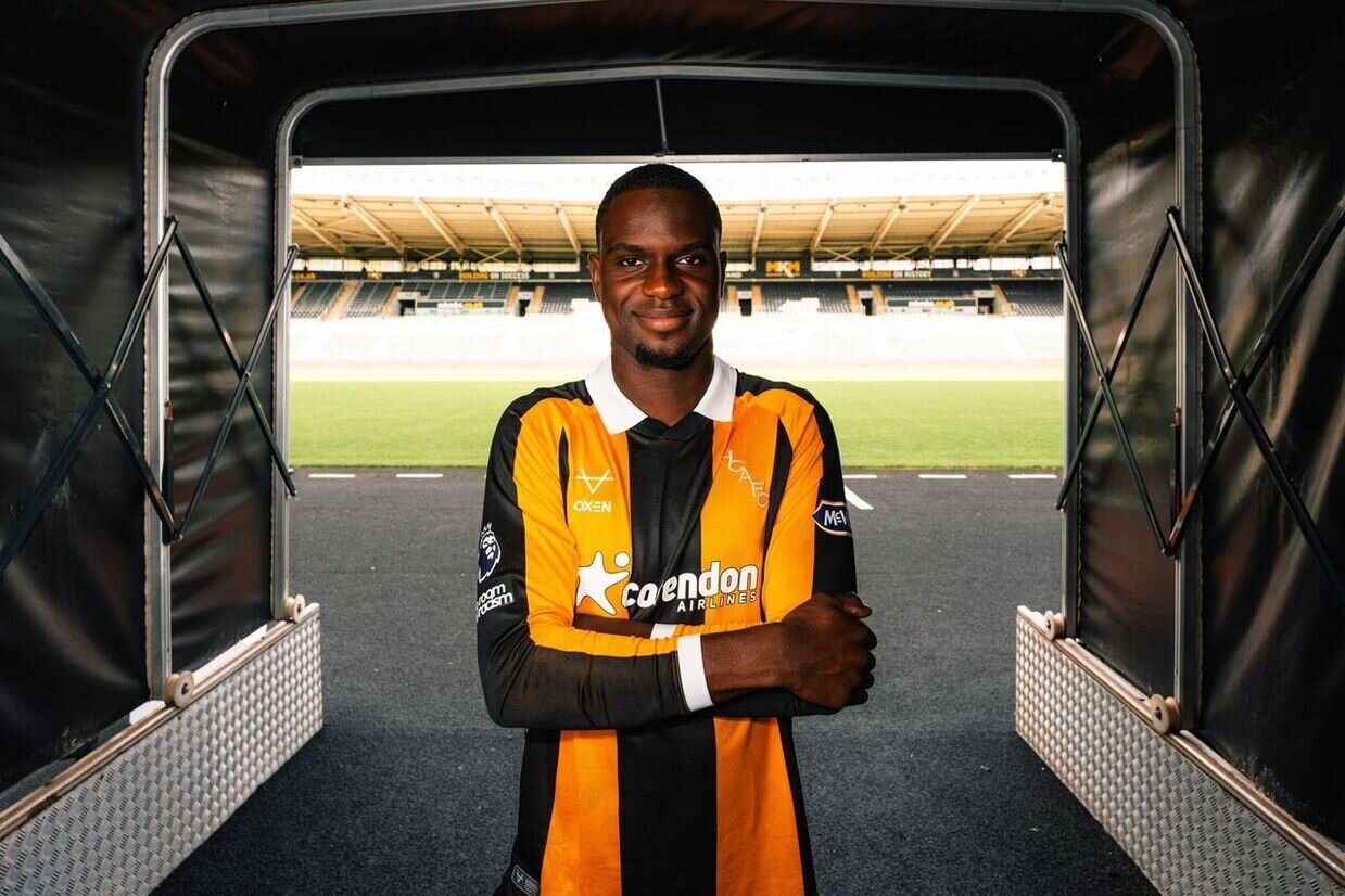 Hull City sign young German striker as 13th summer arrival