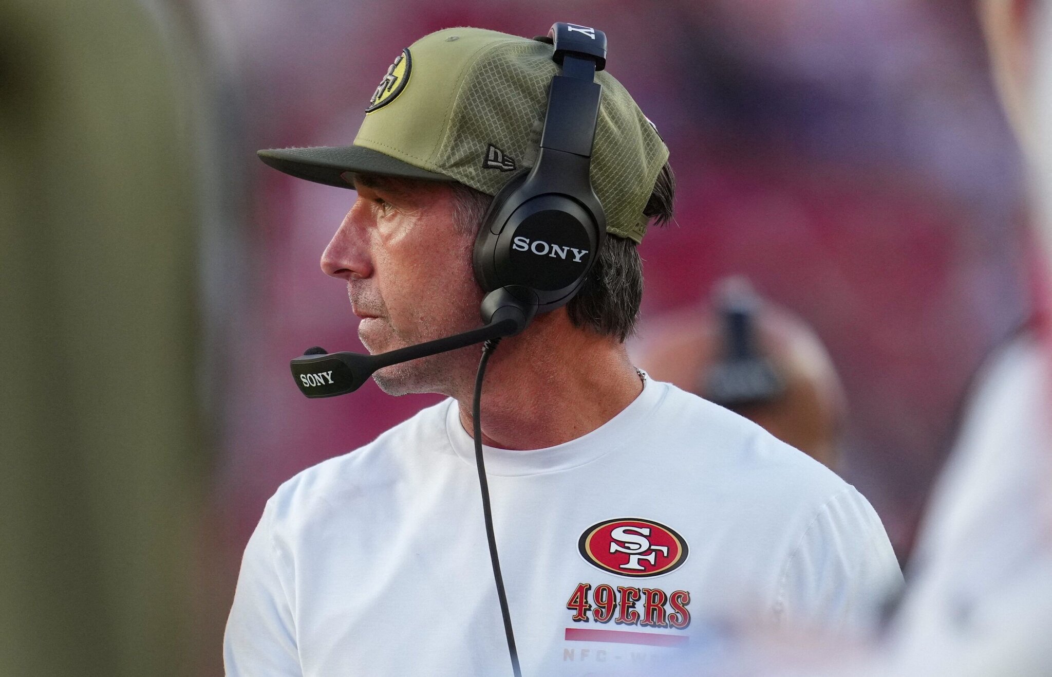 Kind of Bizarre’ — Former ESPN Star Highlights ‘Head Shaking Part’ of Adam Schefter’s Kyle Shanahan Accident Coverage