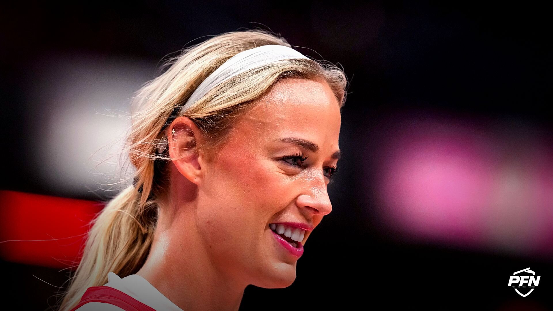 National Treasure’ – Sophie Cunningham Hailed As ‘America’s Sweetheart’ After Singing With Fans at a Bar Post-Fever Game