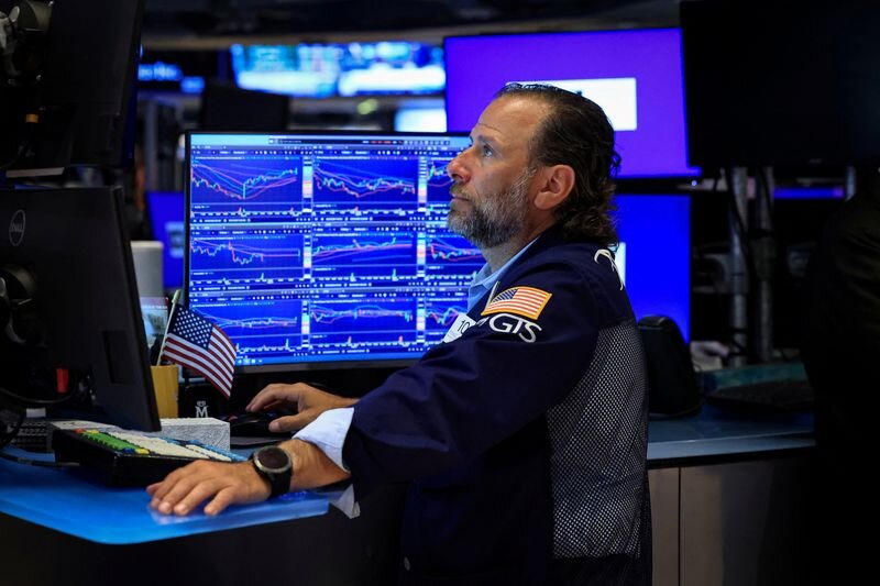 World stocks inch up as oil drops on Hormuz hopes ahead of data, Nvidia results