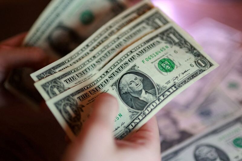 Yen jumps as analysts suspect official intervention; dollar broadly weaker