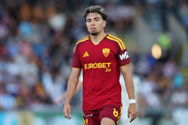Roma seek €35 million for El Aynaoui: Crystal Palace at the window
