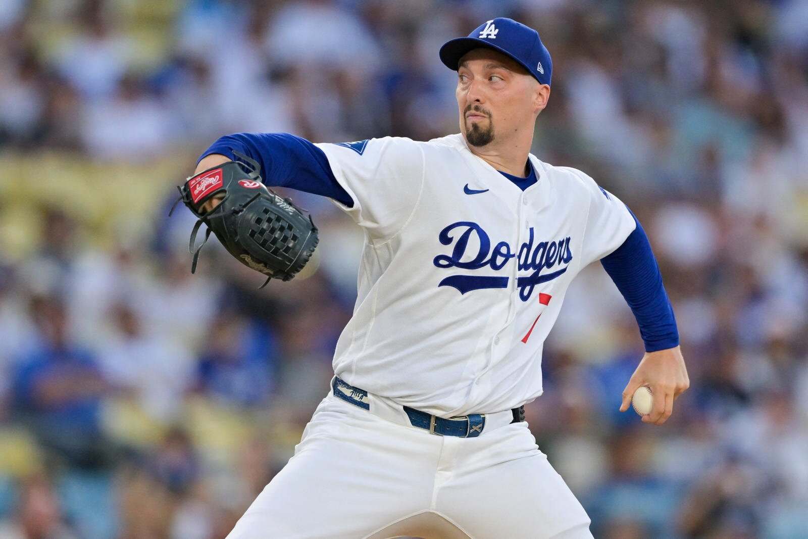 Snell Punches Out 10 in Return; Dodgers Take Series Over Royals Behind Muncy Walk-Off