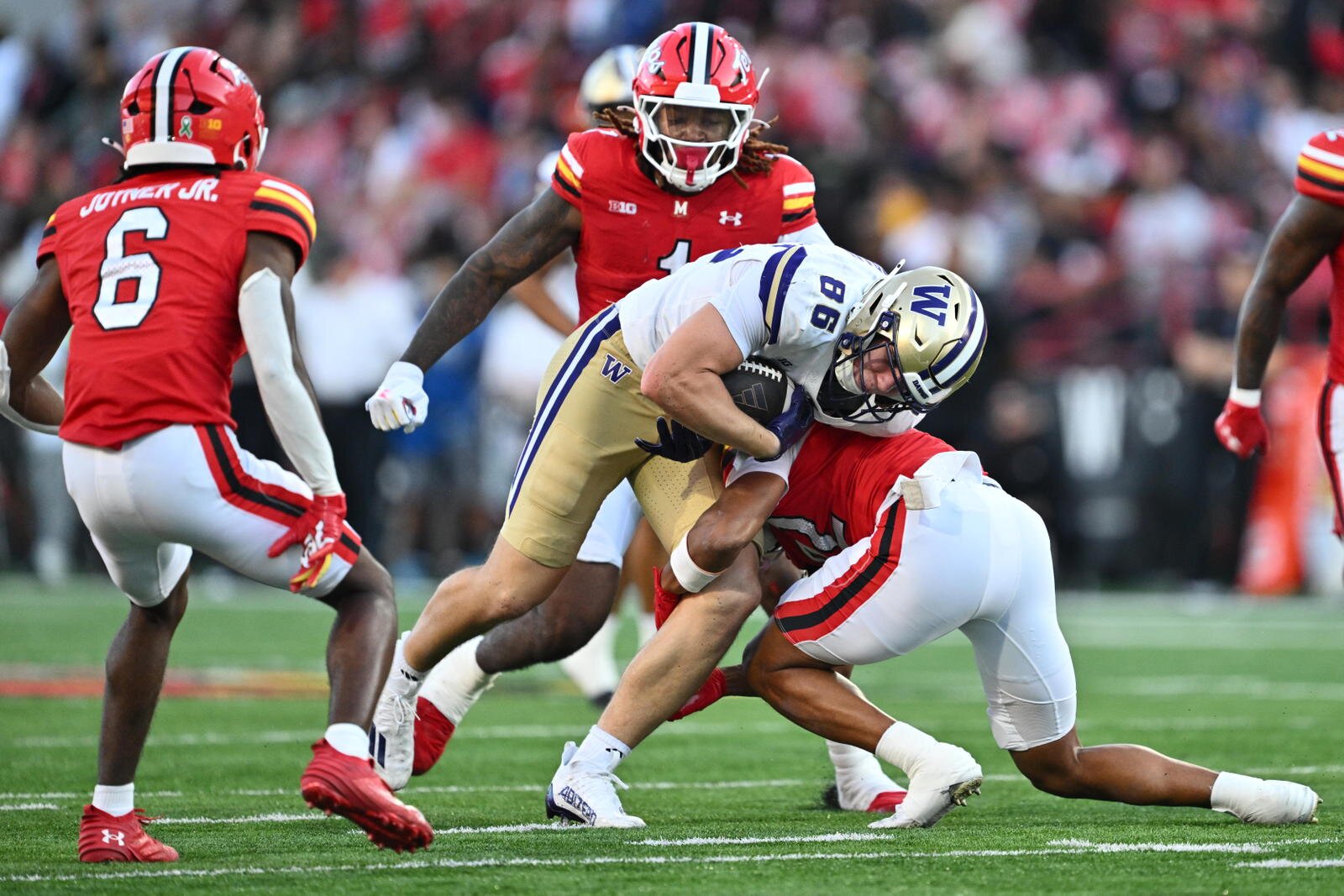 Washington Huskies Receive Ranking in Preseason Media Poll