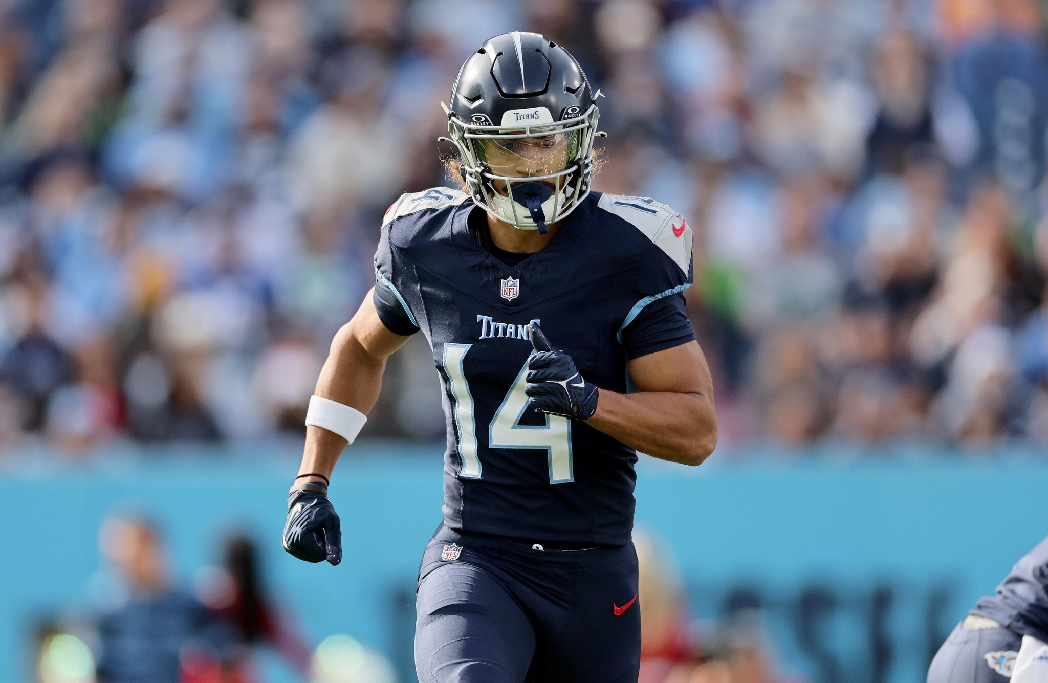 Steelers sign former Titans wide receiver
