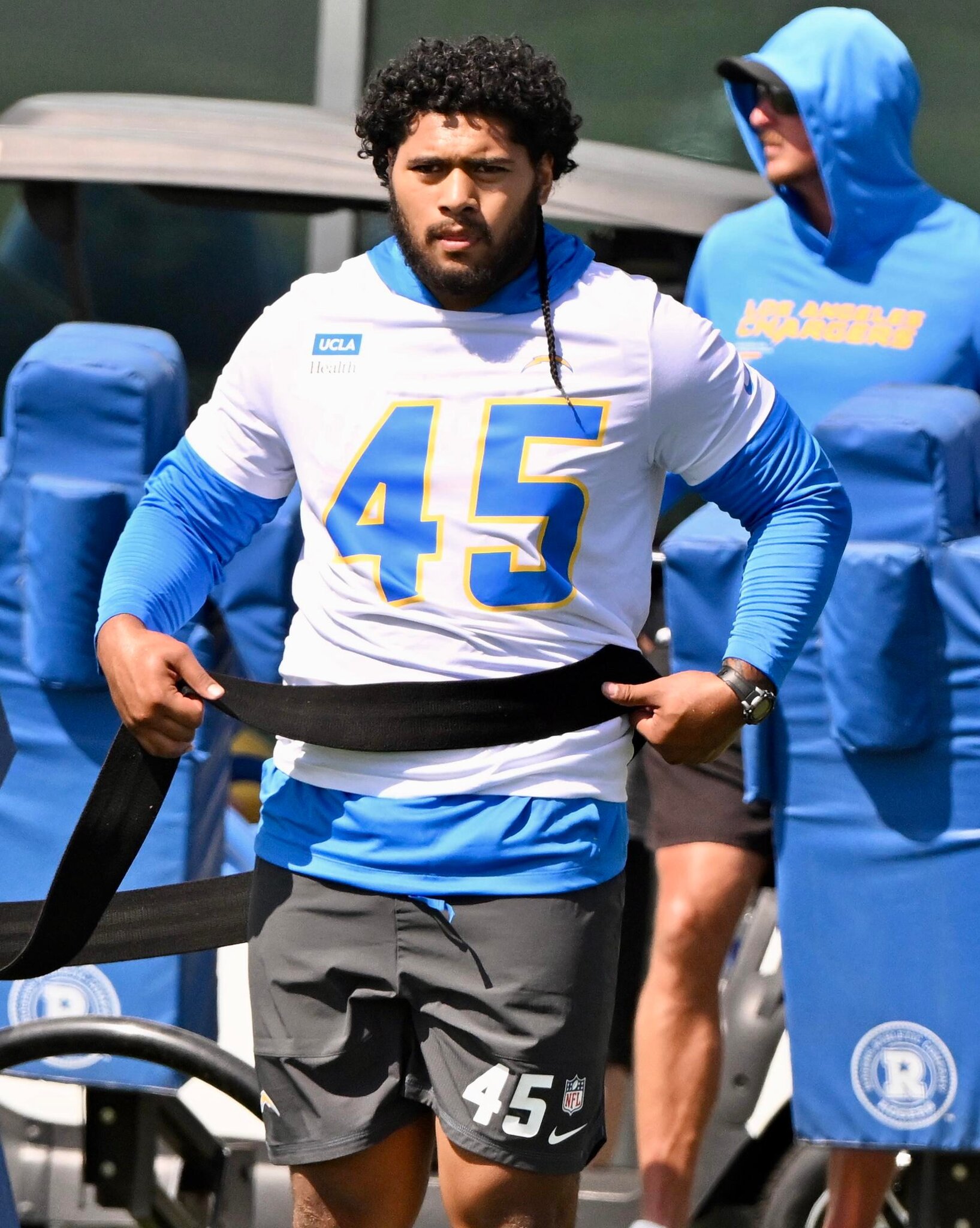 Tuli Tuipulotu returns to practice after missing Wednesday