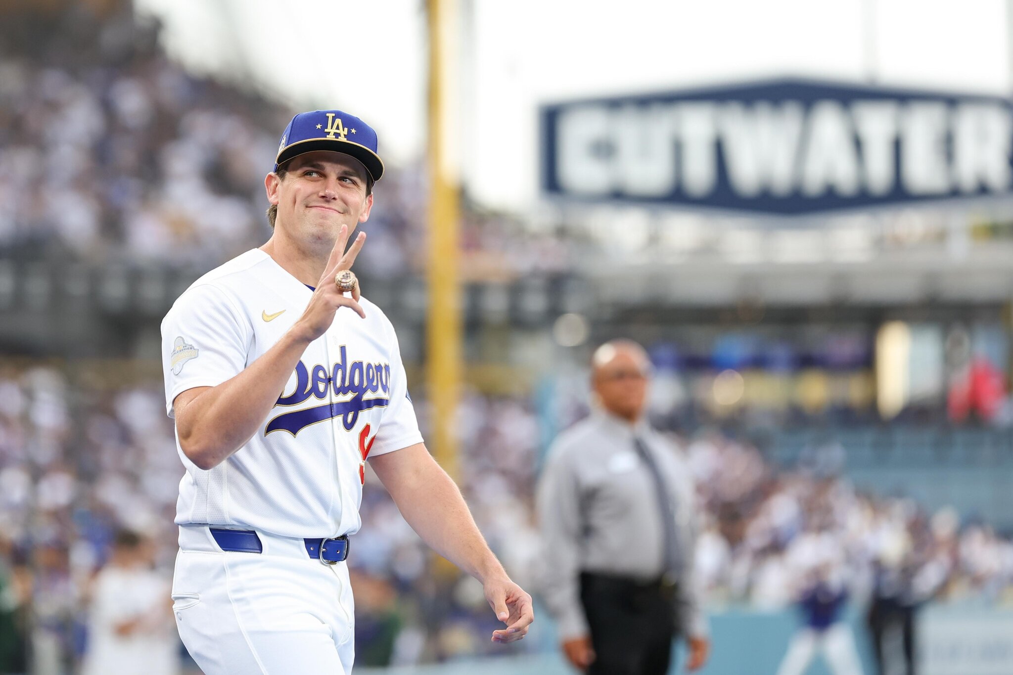 Dodgers call up Landon Knack amid heavy bullpen usage