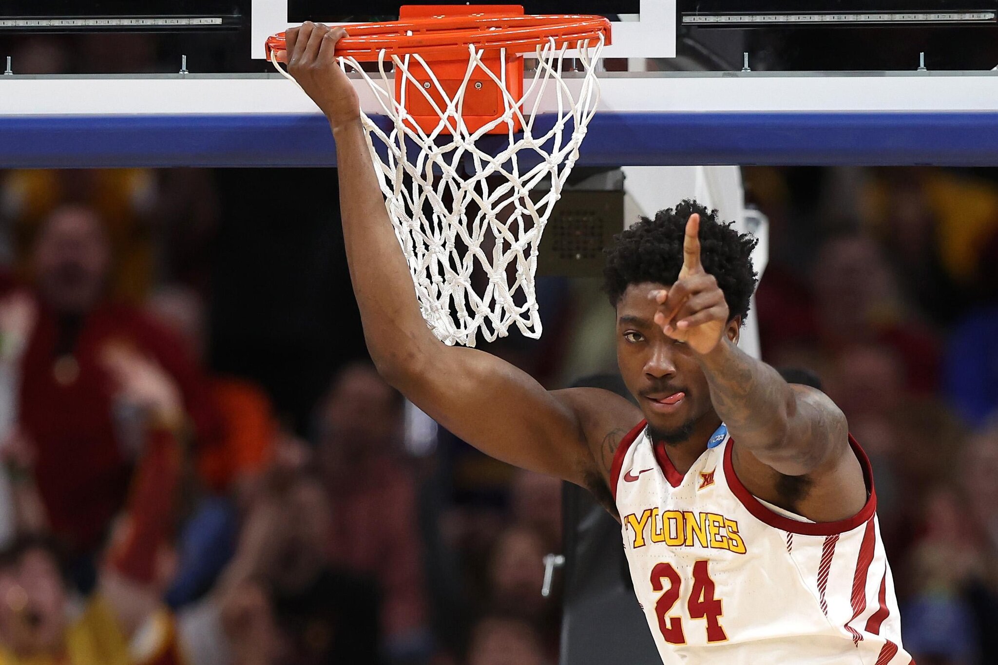 BMA365 Bamberg Baskets sign Hason Ward