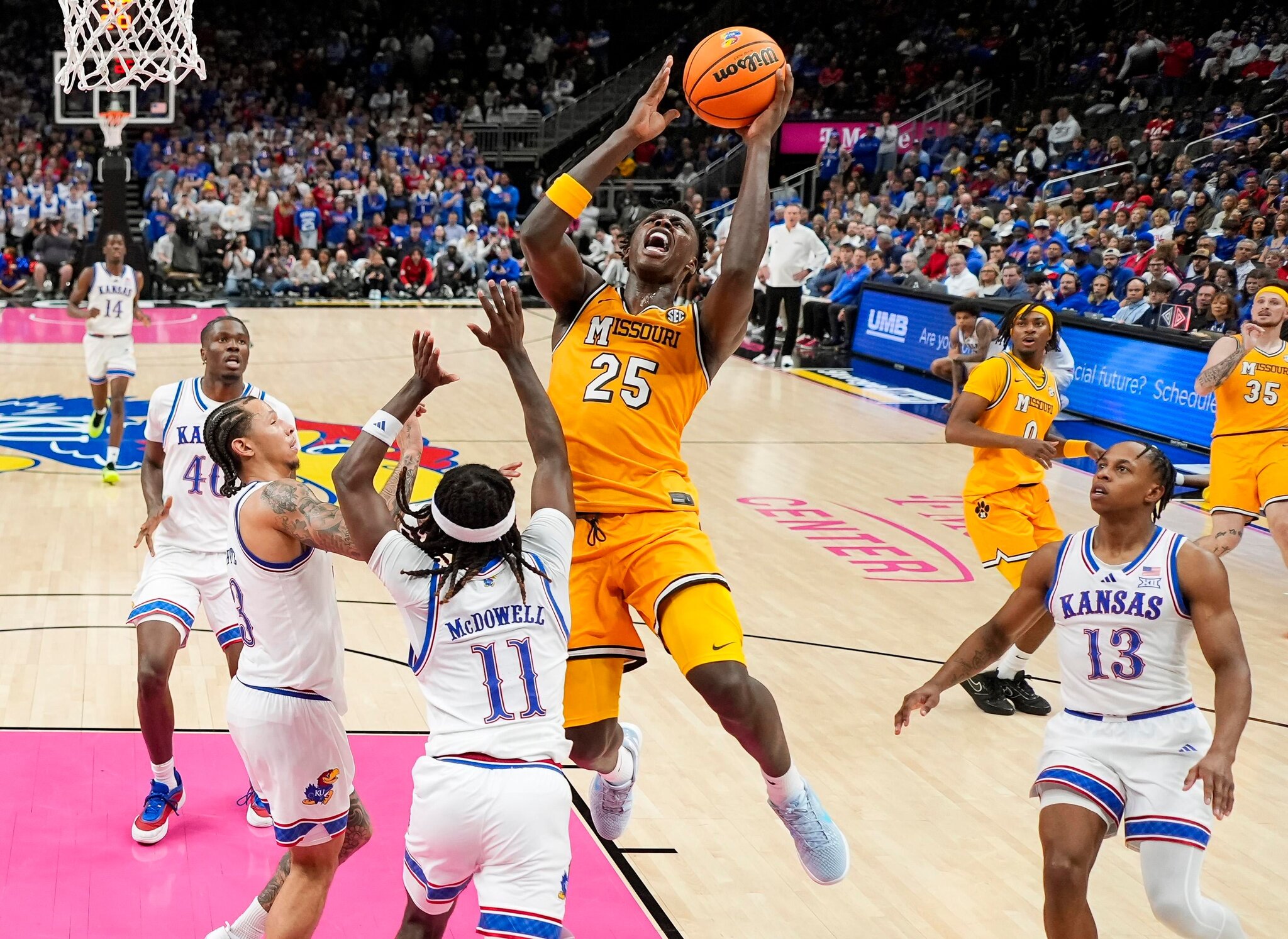 Kentucky Wildcats News: Mark Mitchell Commits and Pittsburgh Volleyball Game Day