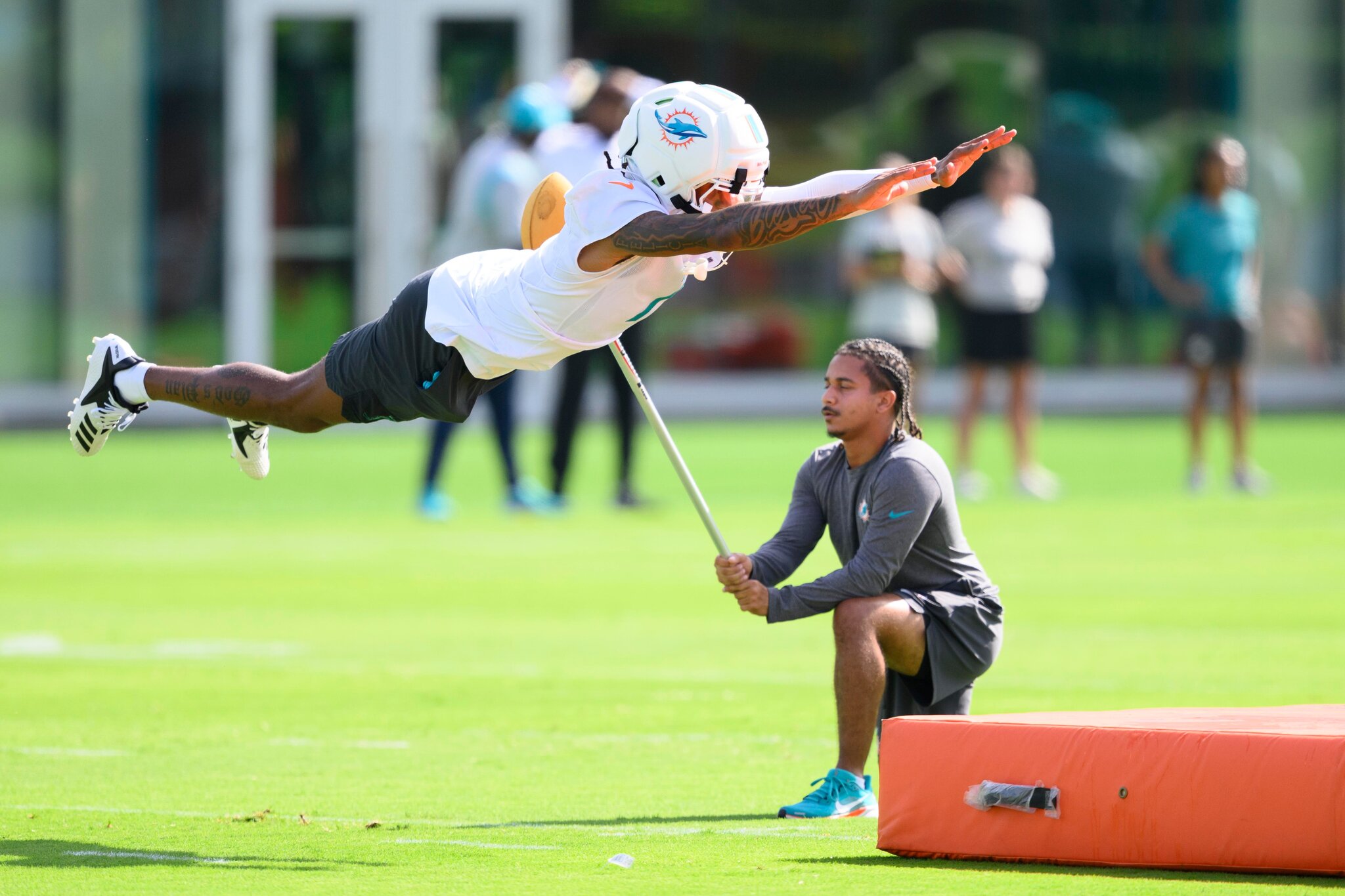 Dolphins news: Recaps from joint practices with Commanders; Caleb Douglas stepping up