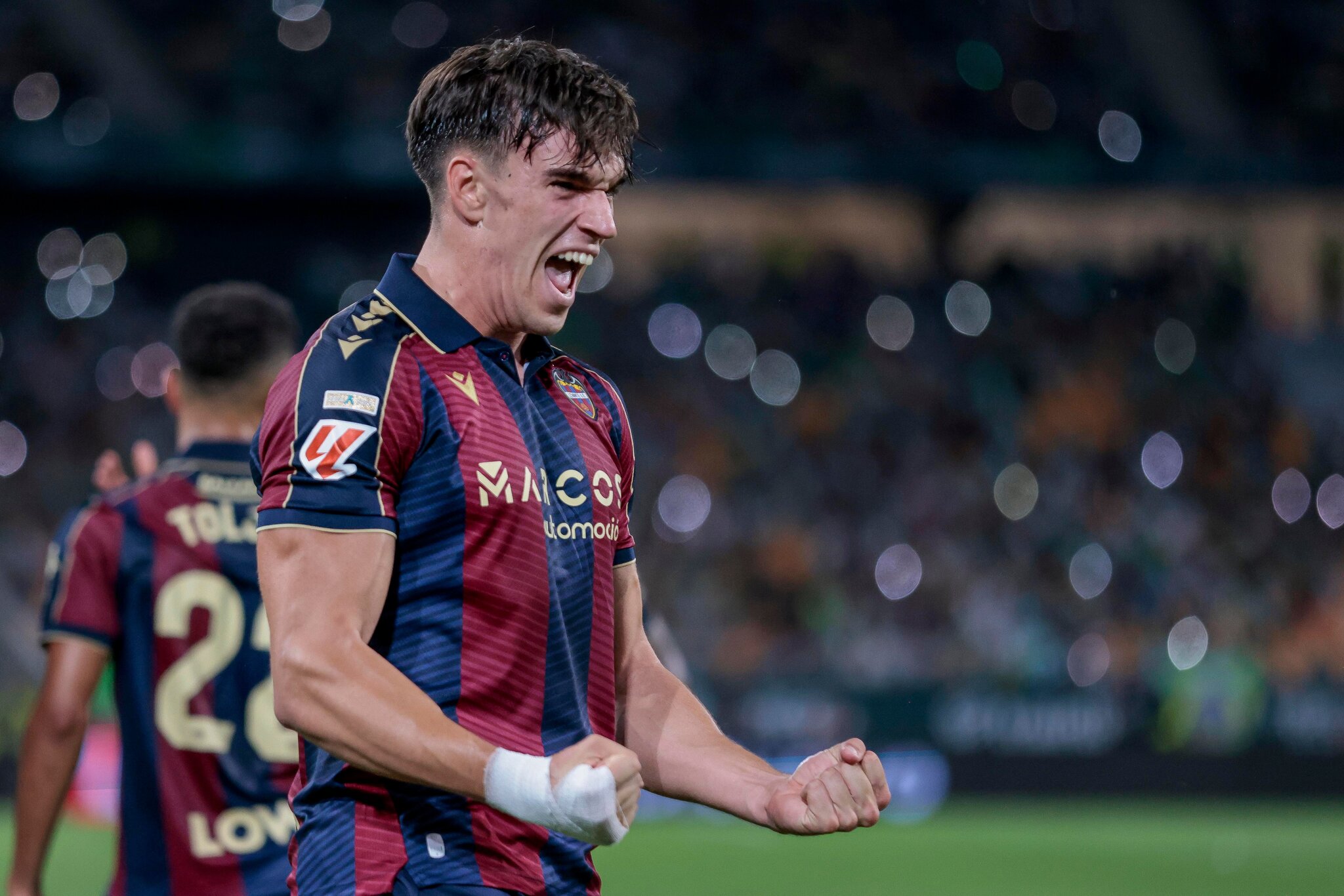 Real Madrid interested in Levante striker Carlos Espí -report