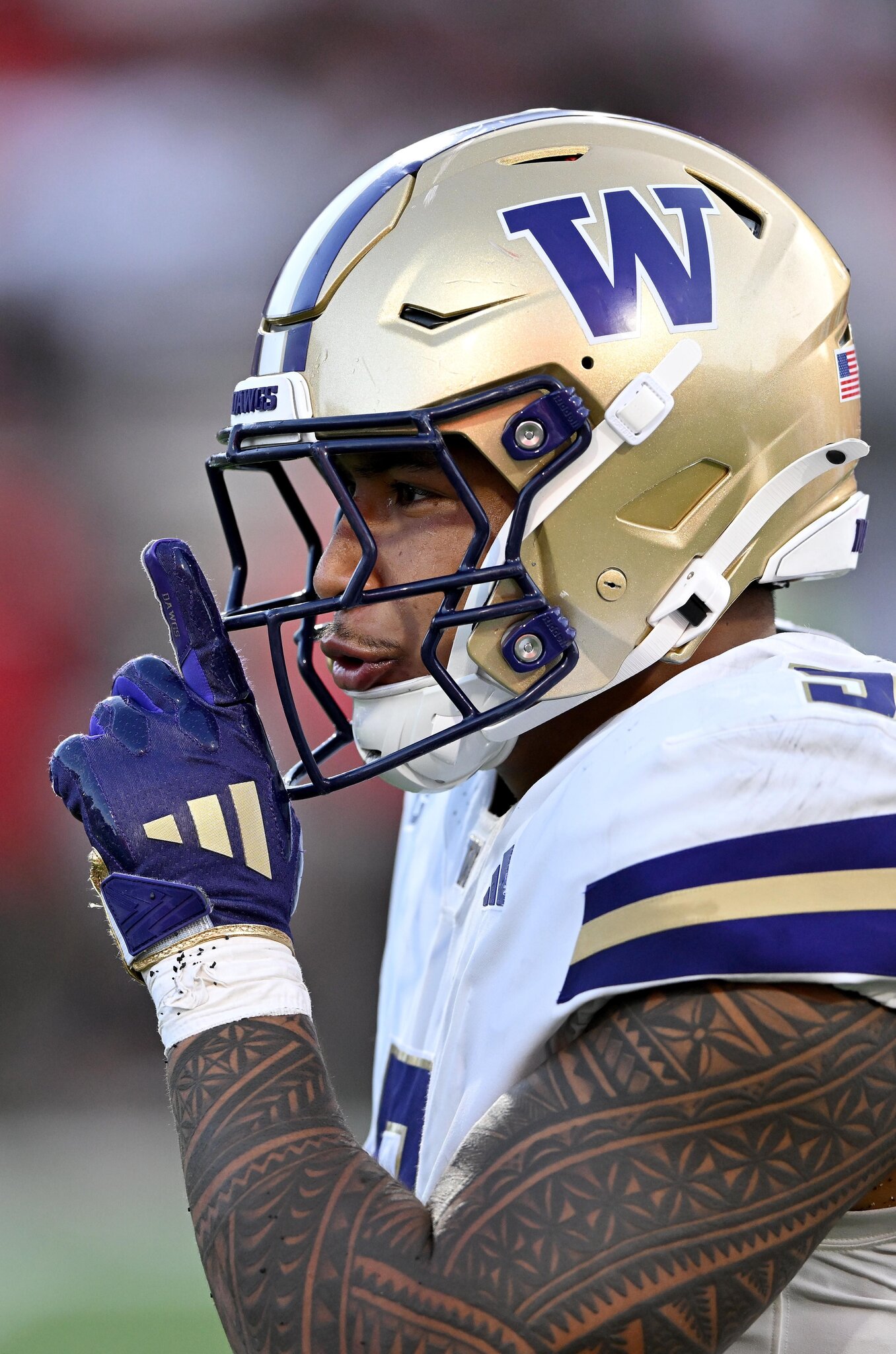 Thursday Dots: Three Ray Lewises