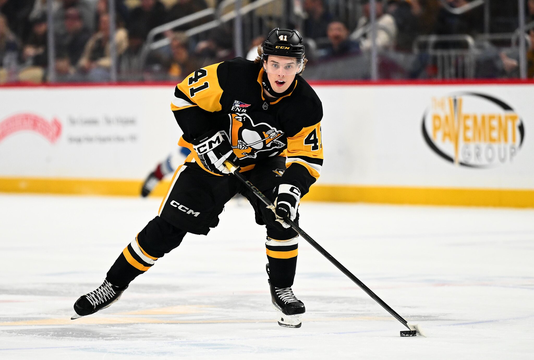 Trying to make sense of the Penguins Ville Koivunen contract
