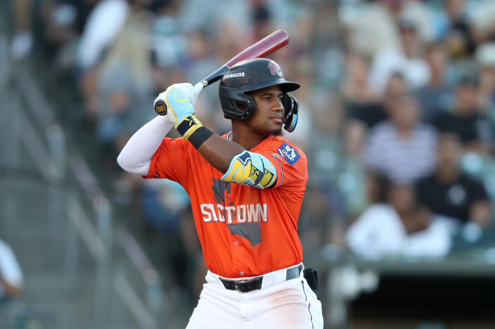 Giants call up Eddys Leonard