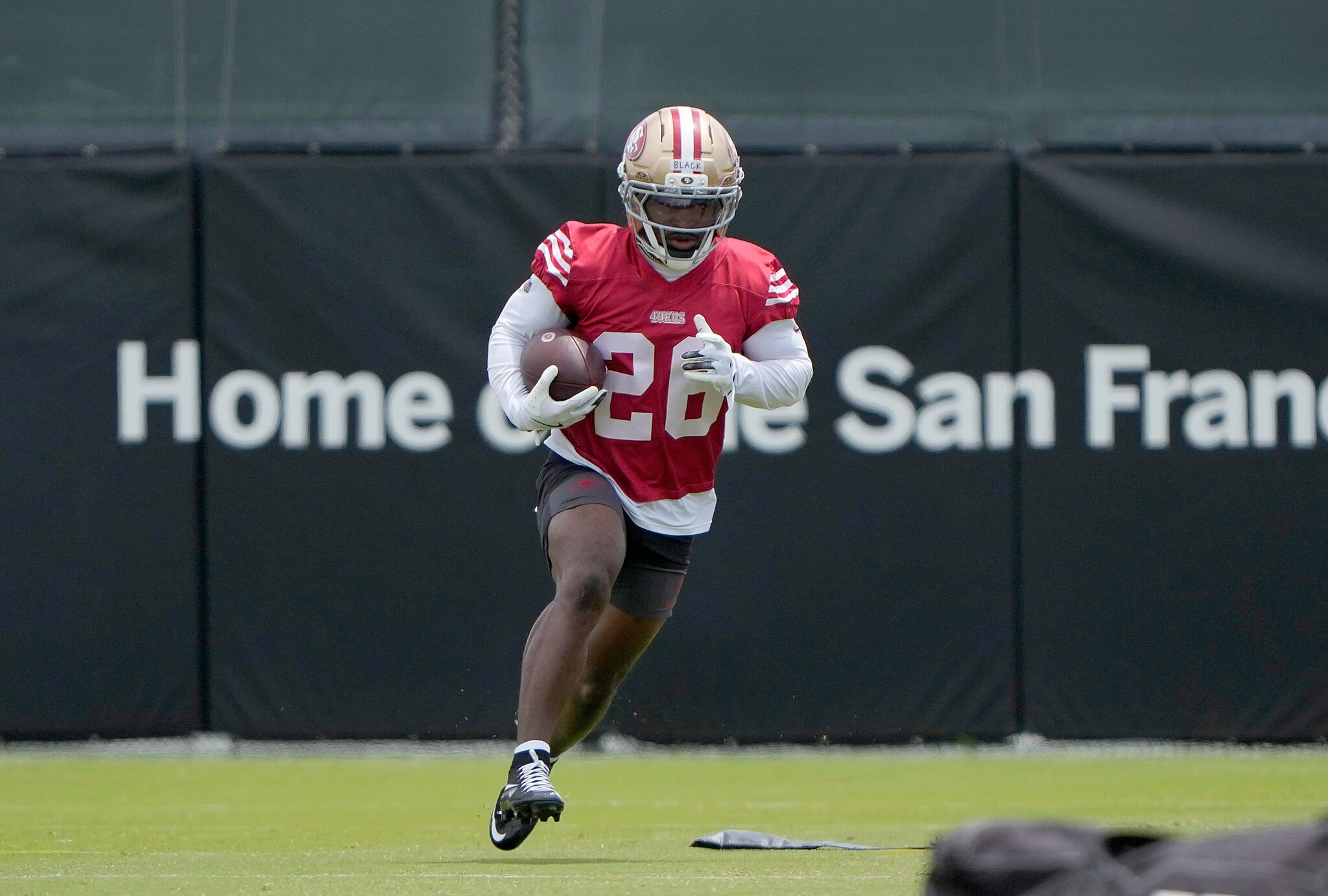 49ers injuries continue to add up as Mike Evans and Kaelon Black won’t practice on Monday