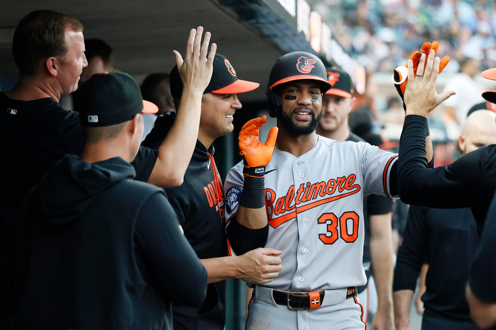 Bats, bullpen lead Orioles to 8-5 win in Detroit
