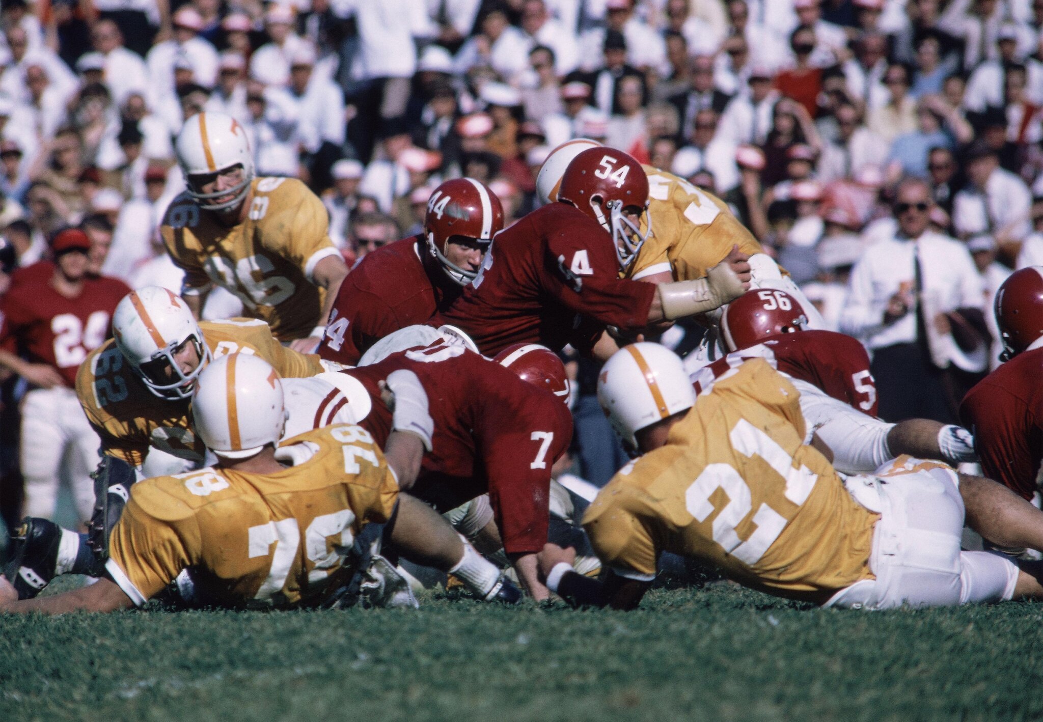 Jumbo Package: Alabama, Tennessee return some color to the rivalry