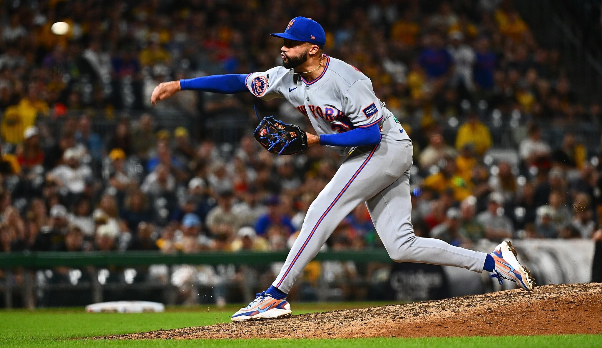 Mets place Devin Williams on IL with right shoulder strain