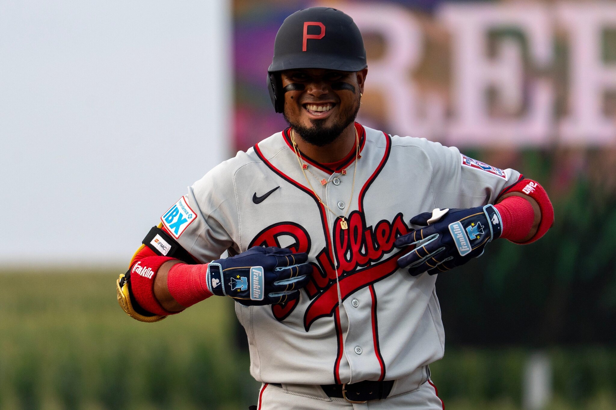 Should the Phillies re-sign Luis Arraez?