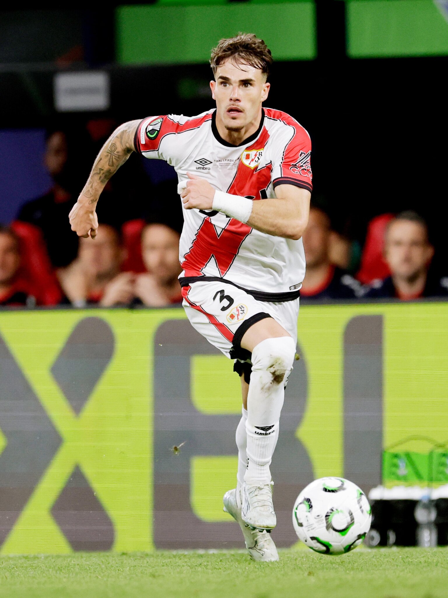 Chelsea, Rayo Vallecano agree €19+2m Pep Chavarría transfer