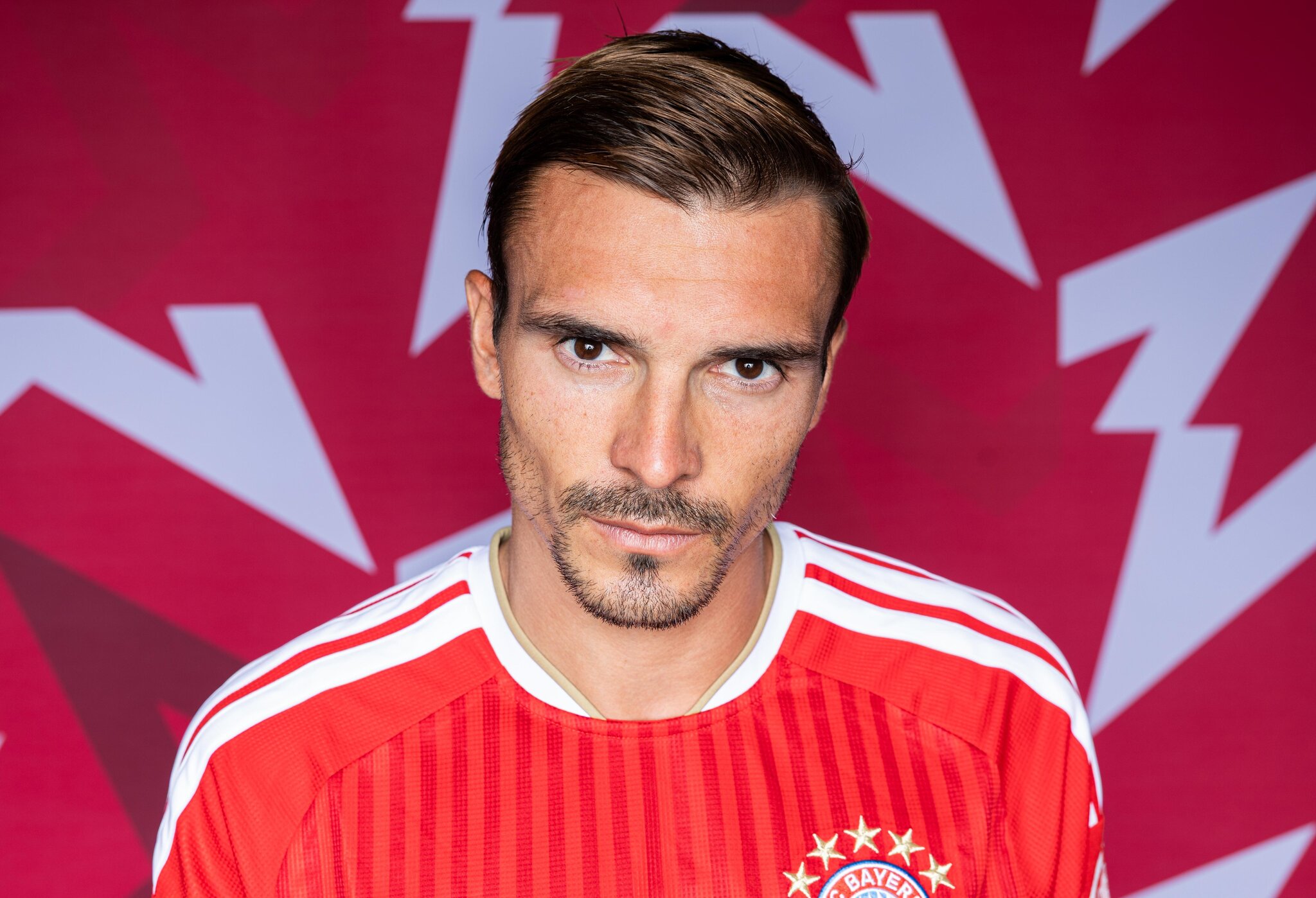 Bayern Munich News: Newcastle United to step up chase for FC Bayern’s João Palhinha?; FC Barcelona scoping Arsenal attacker; and…