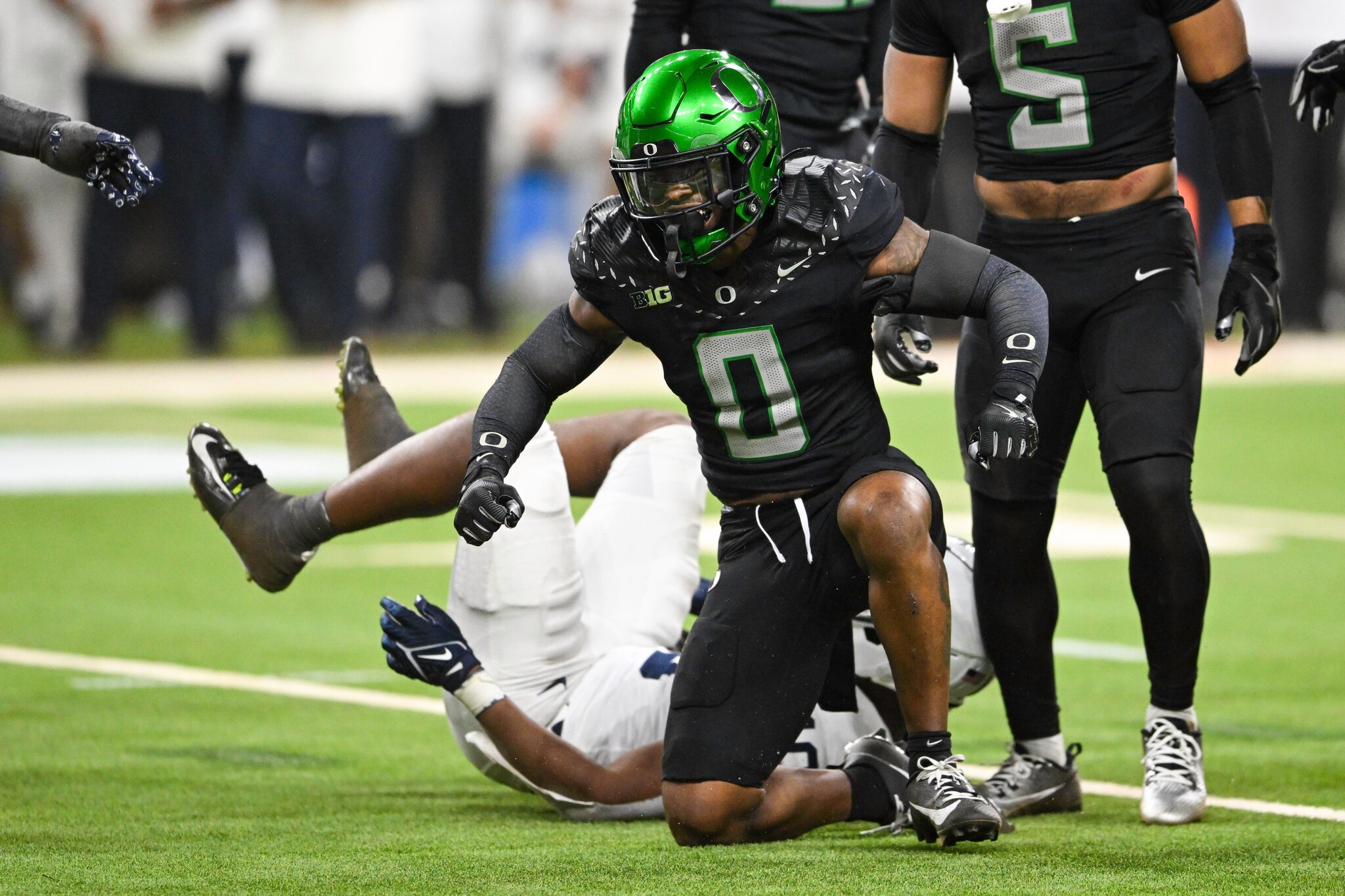 Patriots work out two defensive backs after opening roster spot