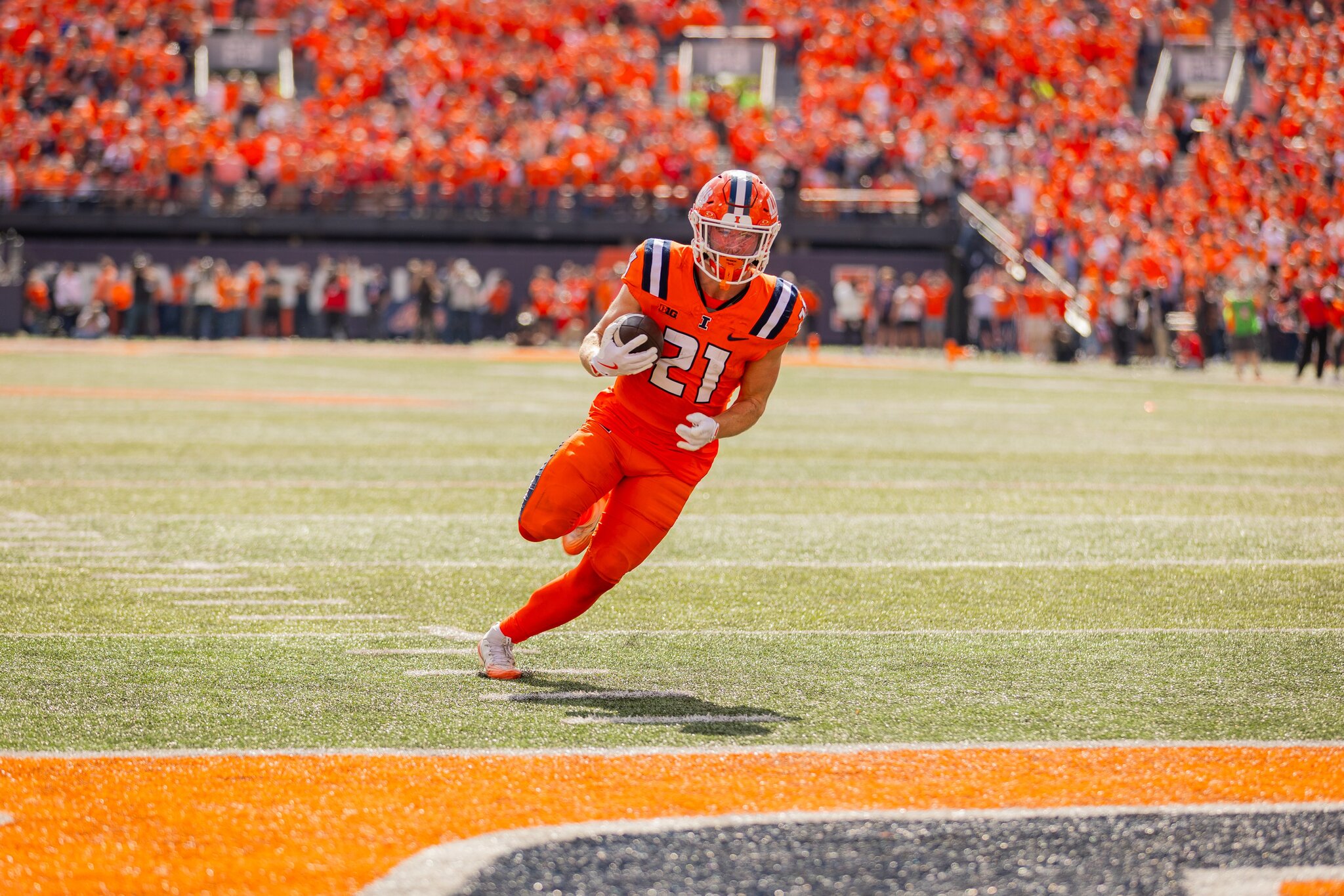 Illinois embracing an experienced backfield