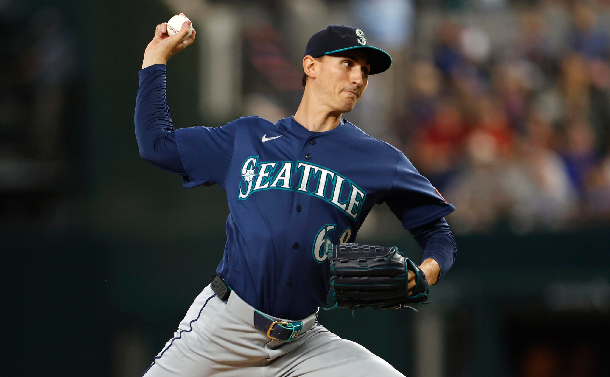 Texas bangs, Mariners whimper, lose 7-3