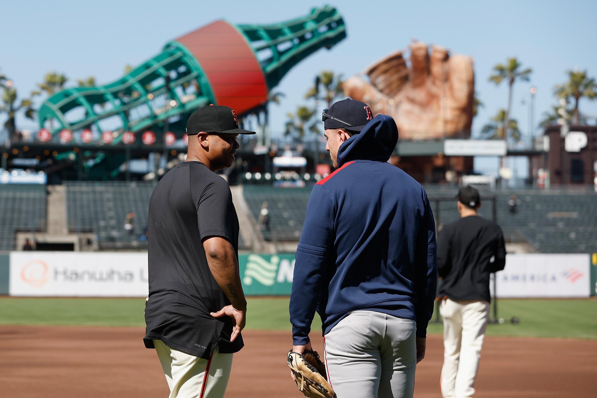 Sonny Gray graces the mound as the Red Sox welcome the Giants on Friday night