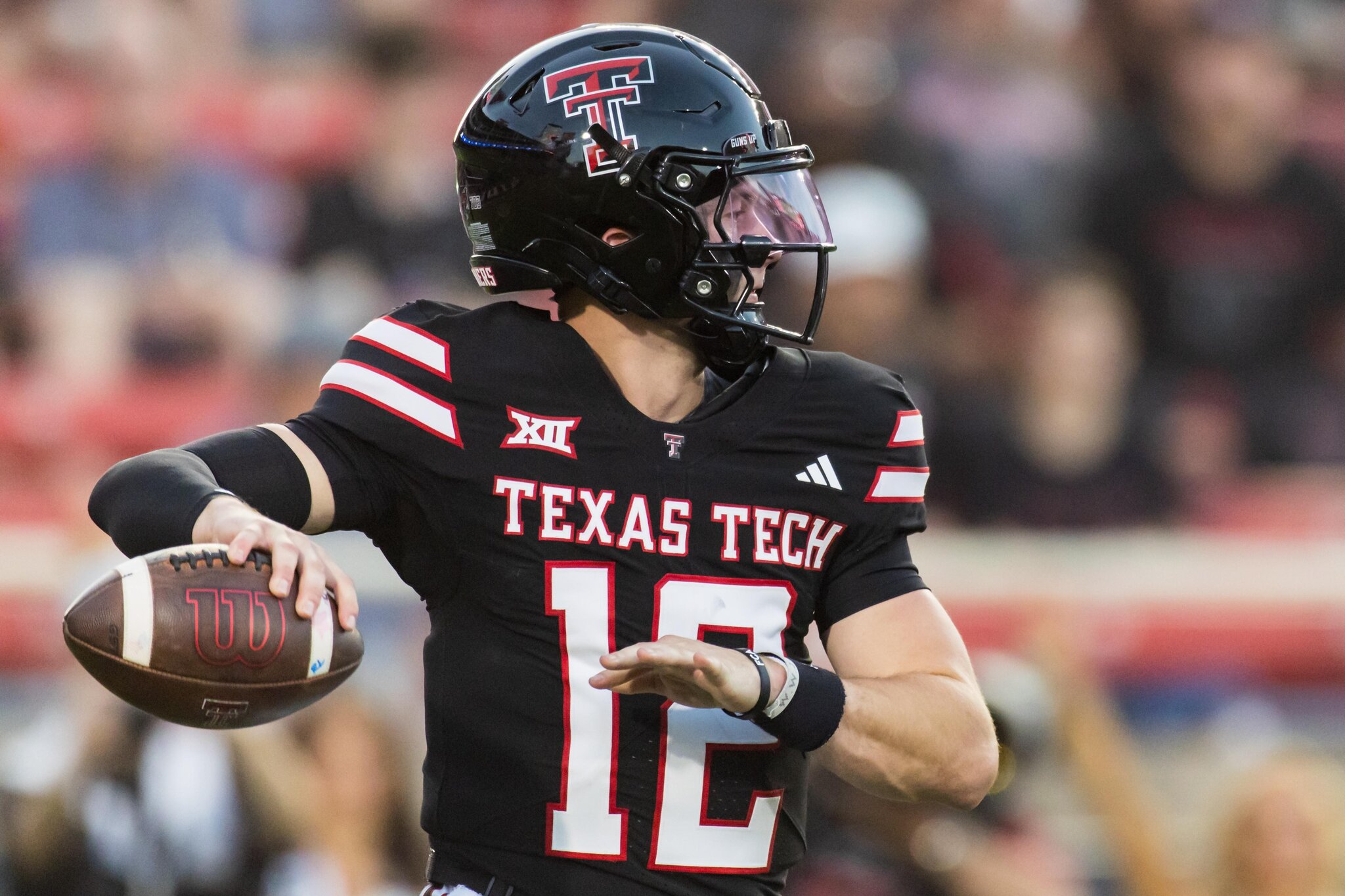 Report: East Carolina names Mitch Griffis starting QB