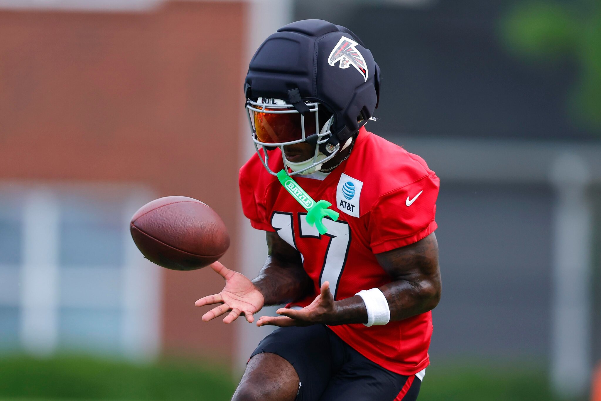 Falcons training camp Day 6 news, standouts, interviews, injuries