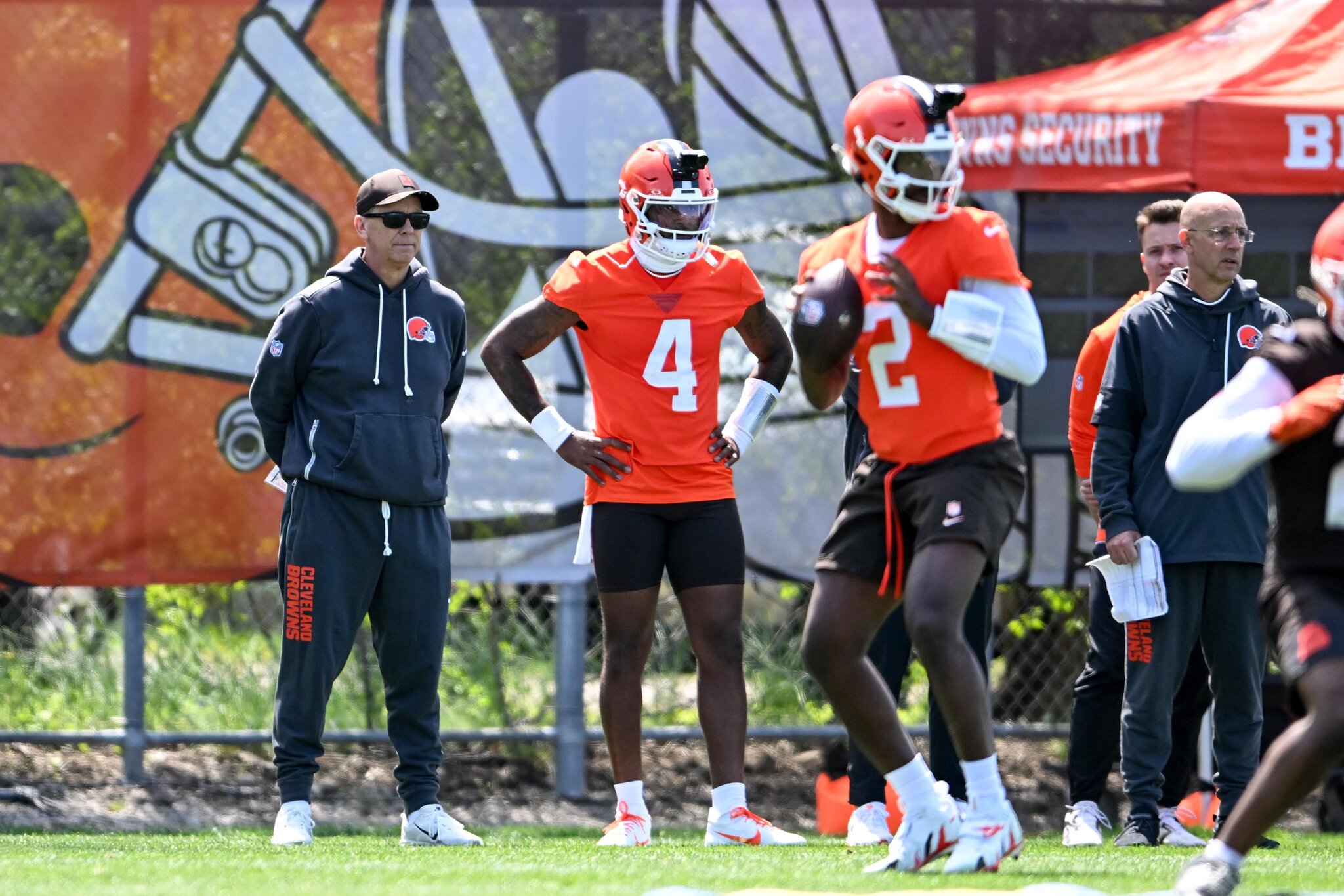 Browns QB competition: ‘Signal’ that ‘QB1’ has unofficially been identified