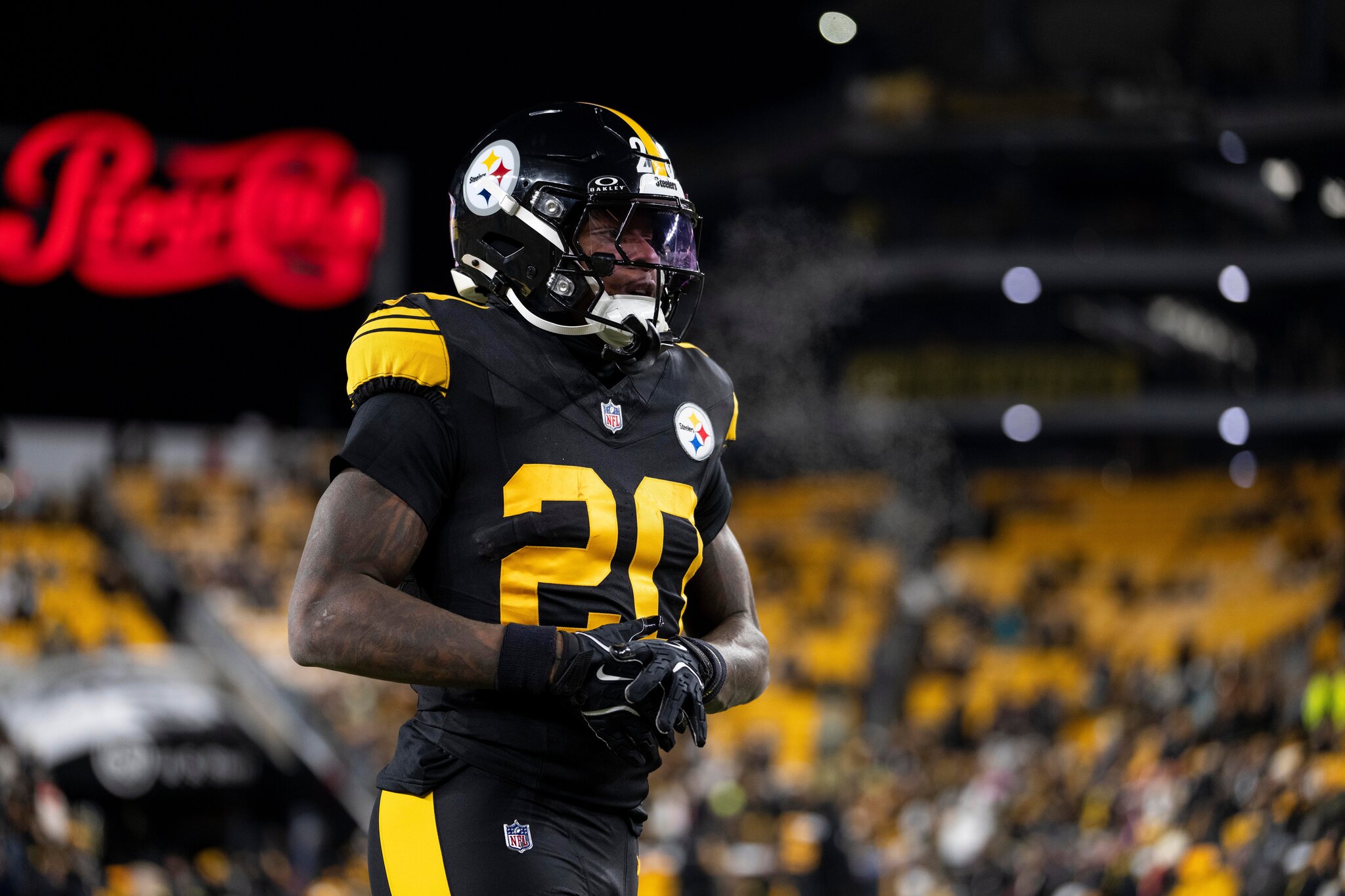 Packers trade for RB Kaleb Johnson at cutdown deadline